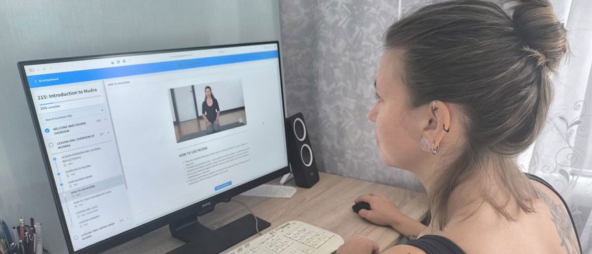 DoYogaWithMe 200 hour Online Teacher Training Reviews