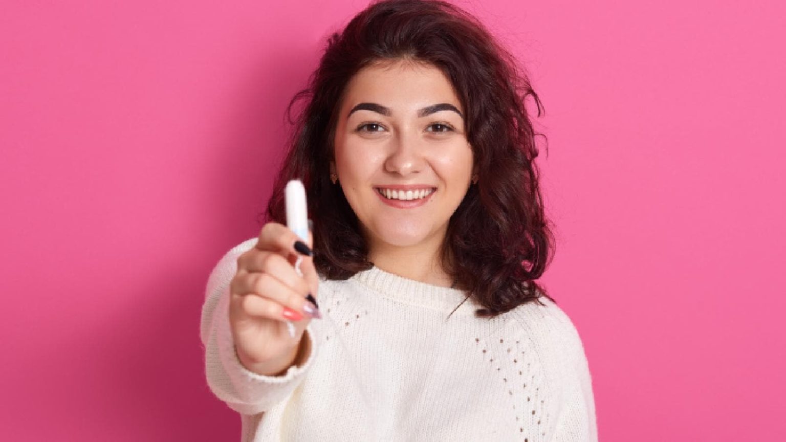 Peeing with a tampon in? Follow these steps while urinating with this menstrual product in