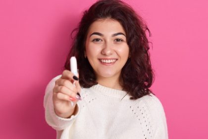 Peeing with a tampon in? Follow these steps while urinating with this menstrual product in