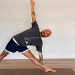 Ardha chandrasana: The powerful half Moon pose in yoga