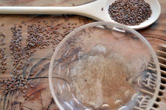 DIY flaxseed gel for hair: A natural way to moisturise and strengthen your mane