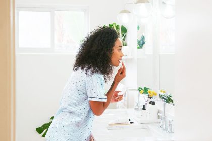 Itchy Lips? Here’s What Your Body’s Trying to Tell You