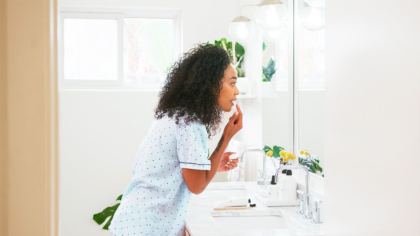 Itchy Lips? Here’s What Your Body’s Trying to Tell You