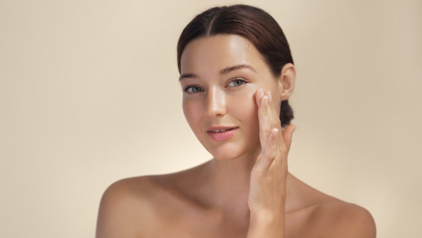 12 everyday habits that are secretly destroying your skin