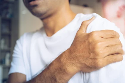 What Causes a Blood Clot to Form in the Arm?