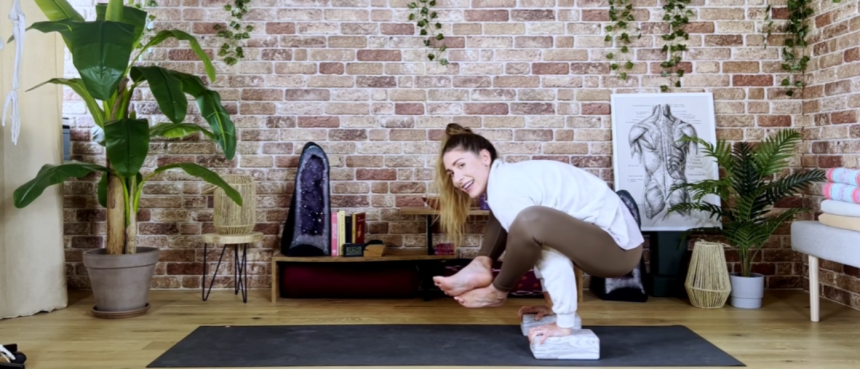 Bhujapidasana: The pose that taught me to trust my hands (And my fear)