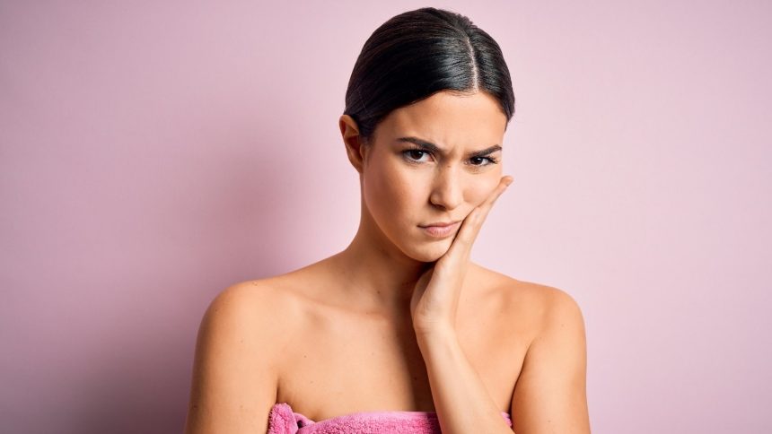 How winter pollution accelerates skin ageing and what dermatologist recommends?