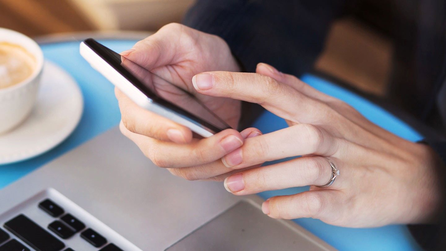 Your Guide to Tracking Crohn’s Symptoms