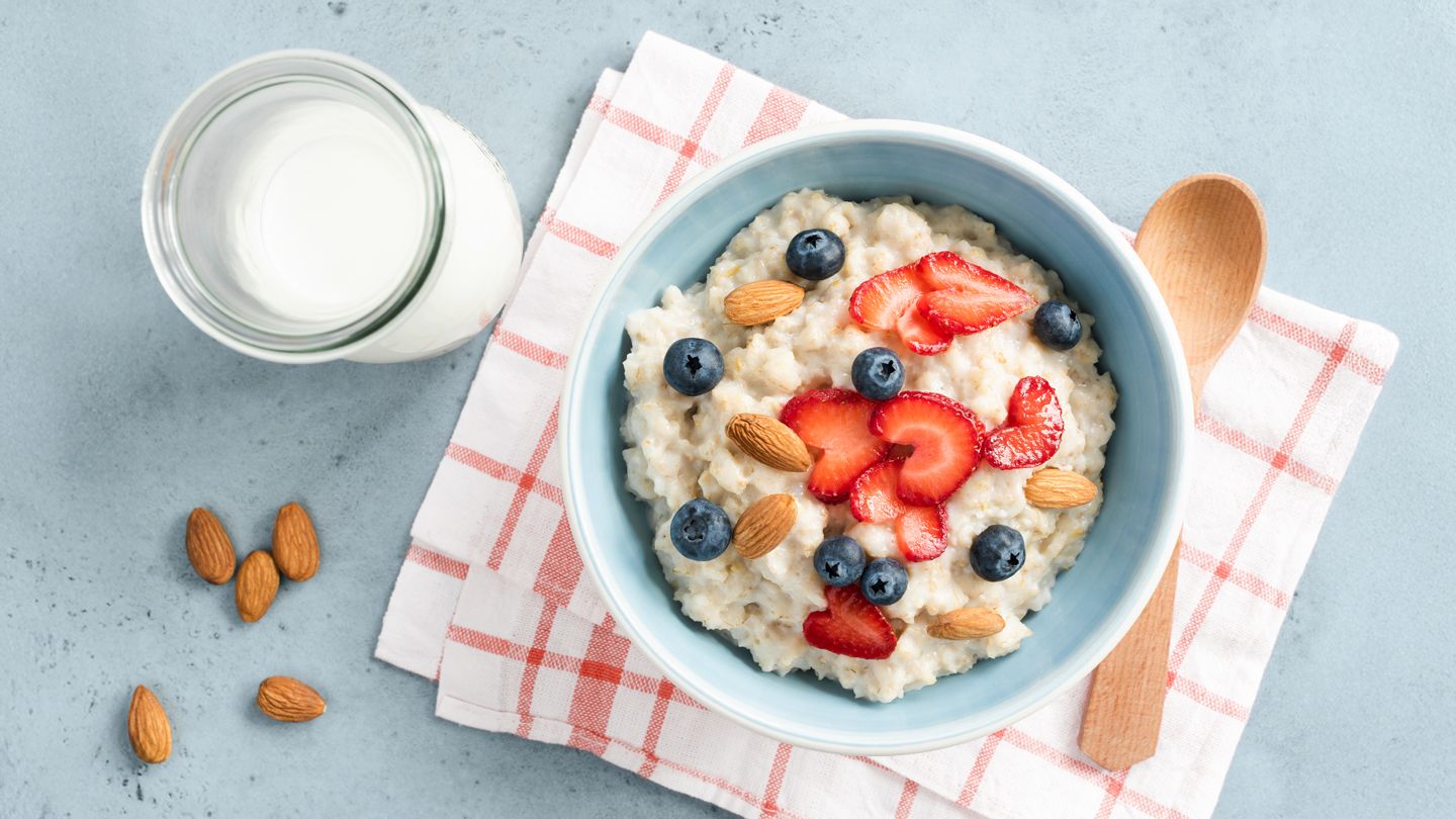 9 Ways to Make Your Oatmeal With More Protein