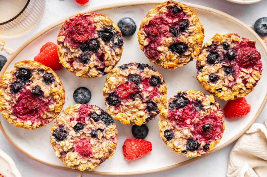 Mixed Berry Cottage Cheese Baked Oatmeal Cups