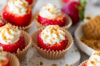 High-Protein Cheesecake Stuffed Strawberries